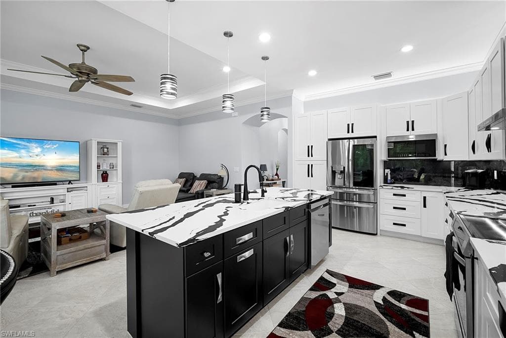 10335 Materita Dr, Fort Myers, FL 33913-13