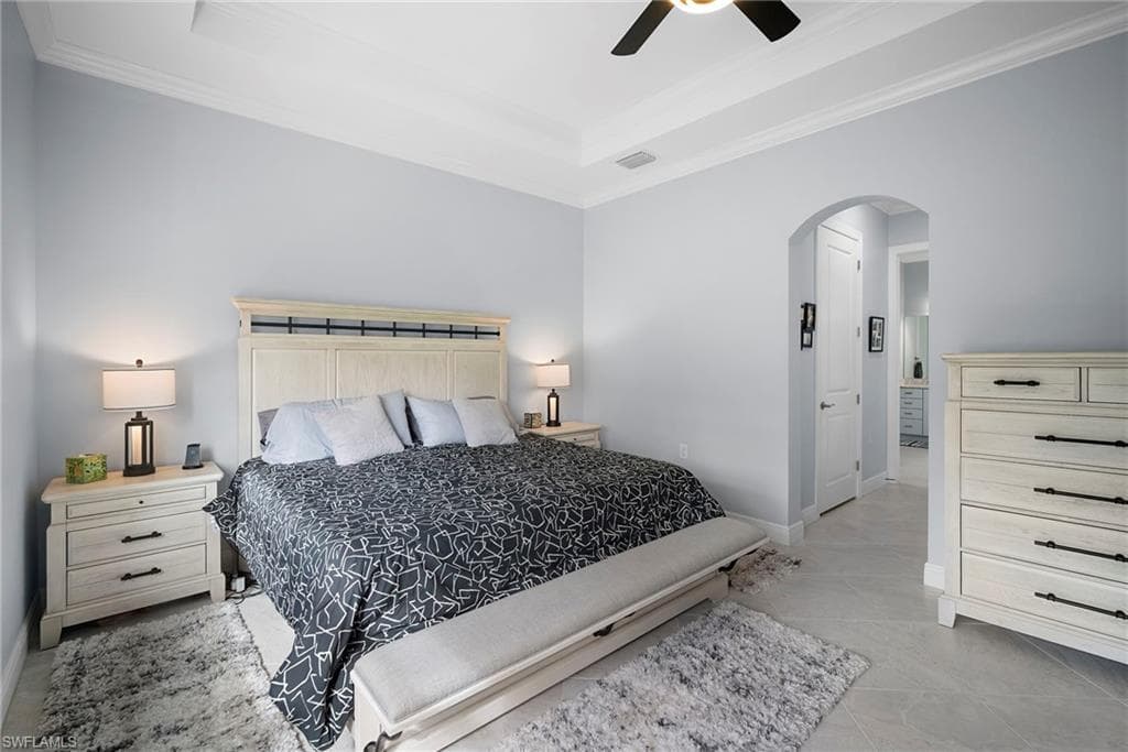 10335 Materita Dr, Fort Myers, FL 33913-25