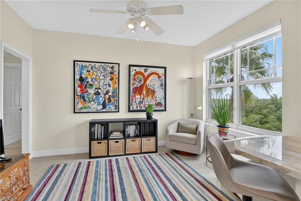 420 Cove Tower Dr 401, Naples, FL 34110-9