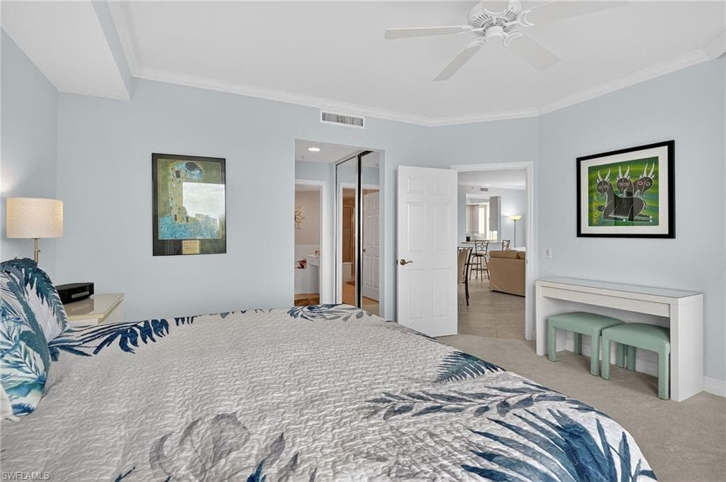 420 Cove Tower Dr 401, Naples, FL 34110-17