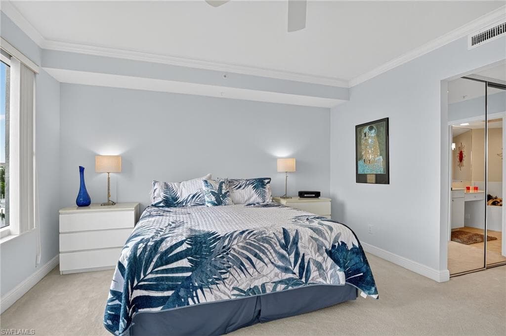 420 Cove Tower Dr 401, Naples, FL 34110-23