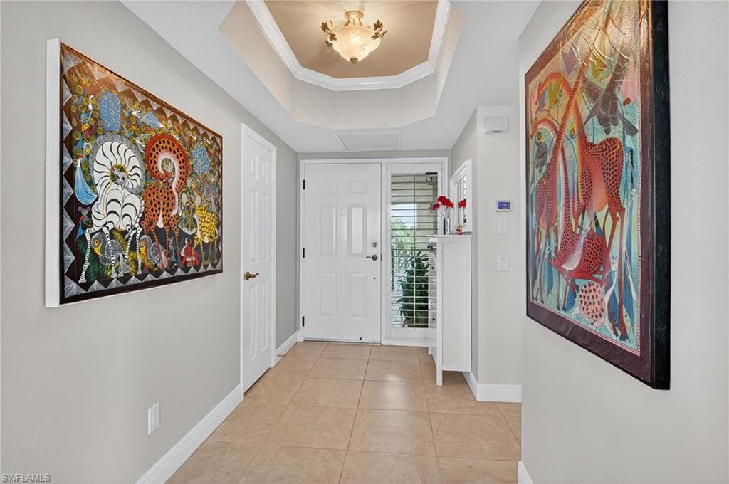 420 Cove Tower Dr 401, Naples, FL 34110-36