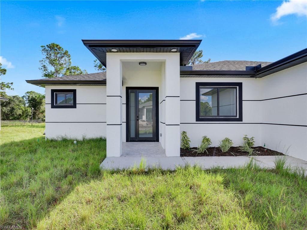 3419 8th St SW, Lehigh Acres, FL 33976-3