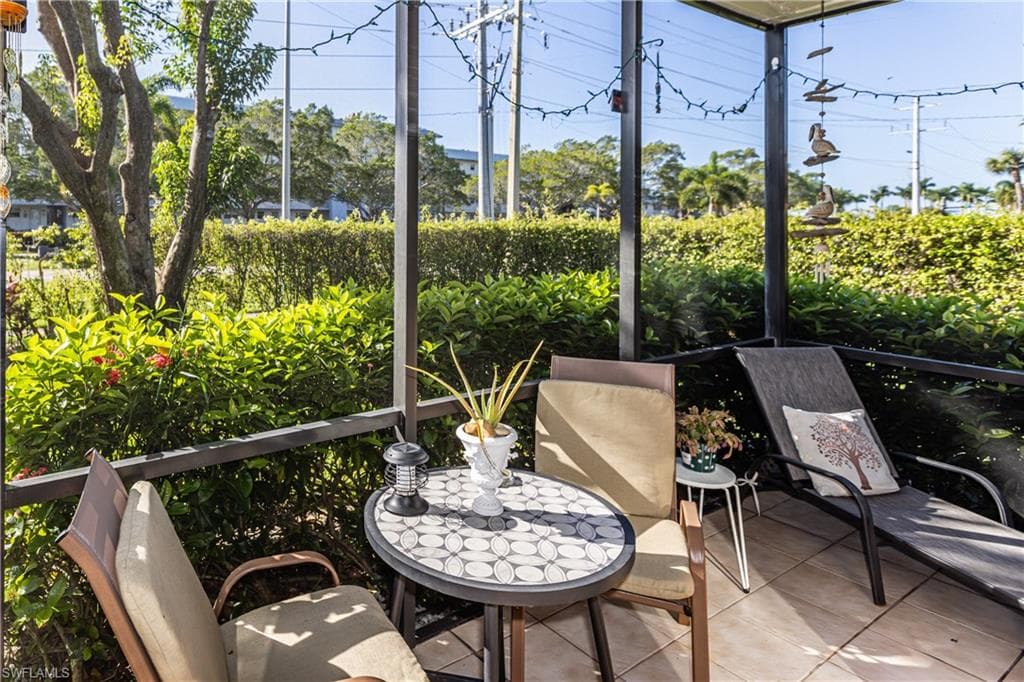 27 Greenbrier St 6-109, Marco Island, FL 34145-18