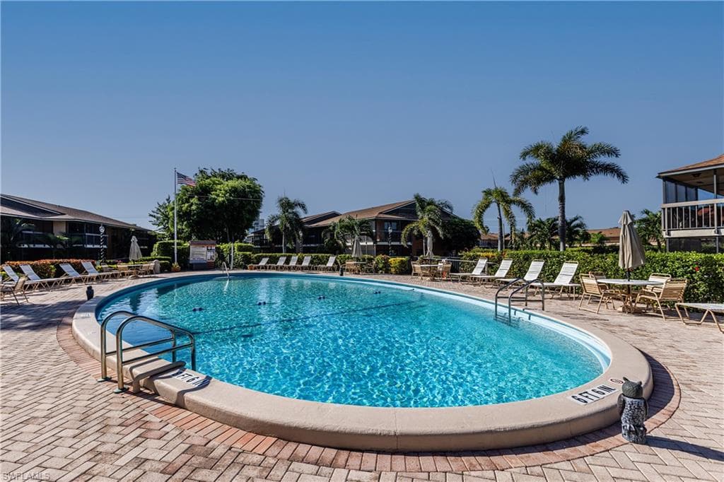 27 Greenbrier St 6-109, Marco Island, FL 34145-22