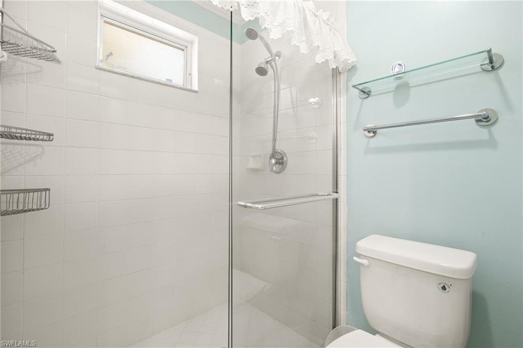 1010 Partridge Cir 202, Naples, FL 34104-10