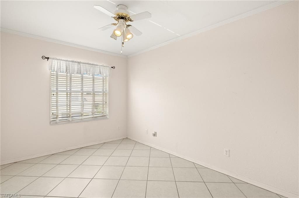 1010 Partridge Cir 202, Naples, FL 34104-13