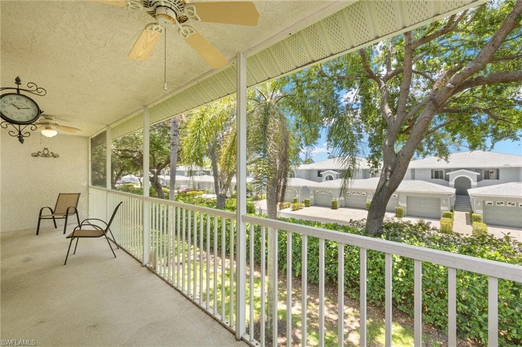 1010 Partridge Cir 202, Naples, FL 34104-18