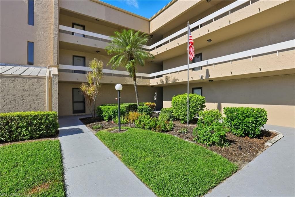 3645 Boca Ciega Dr 104, Naples, FL 34112-8