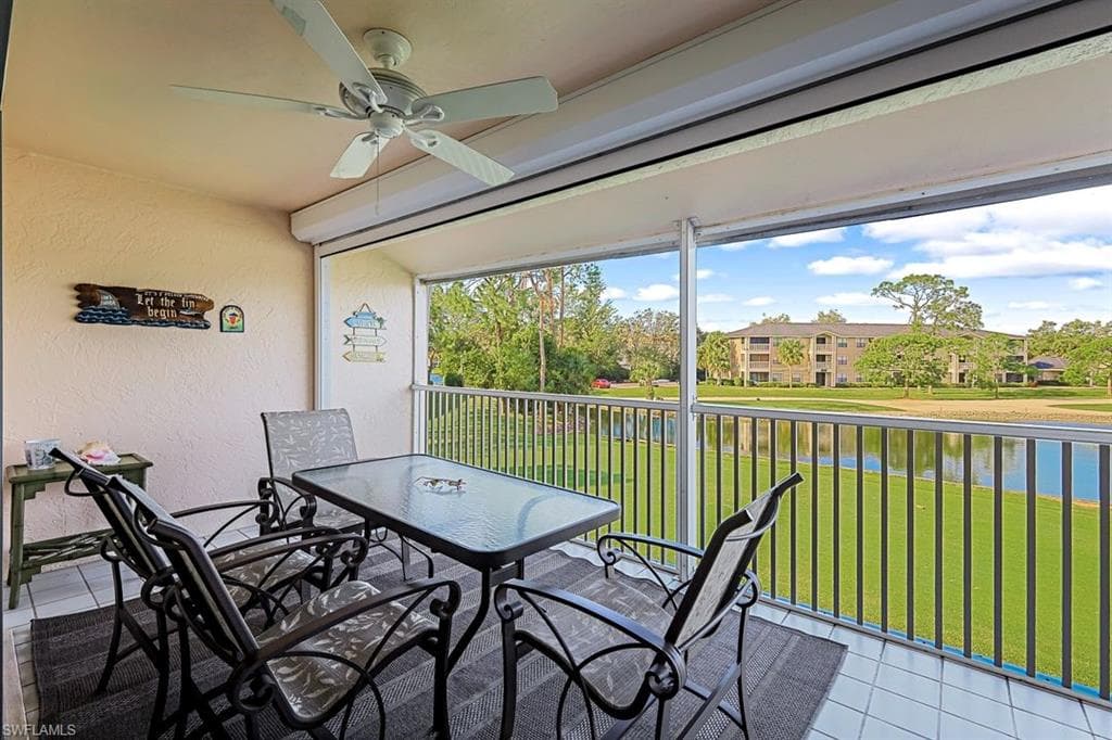 940 Woodshire Ln M10, Naples, FL 34105-17