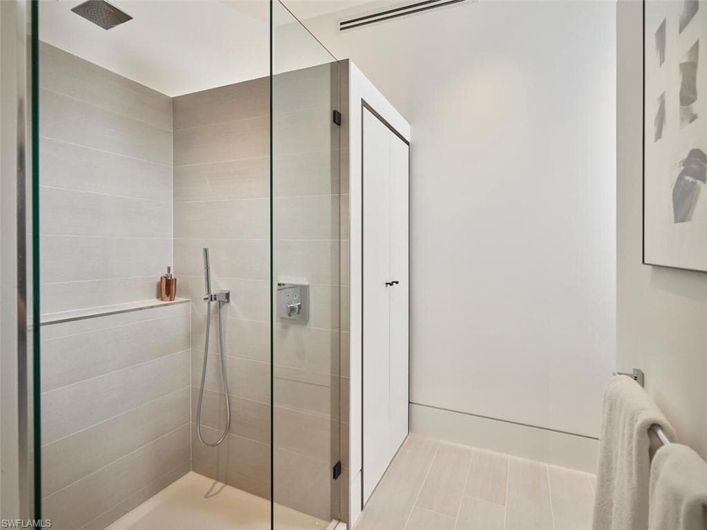 1218 14th Ave N, Naples, FL 34102-12