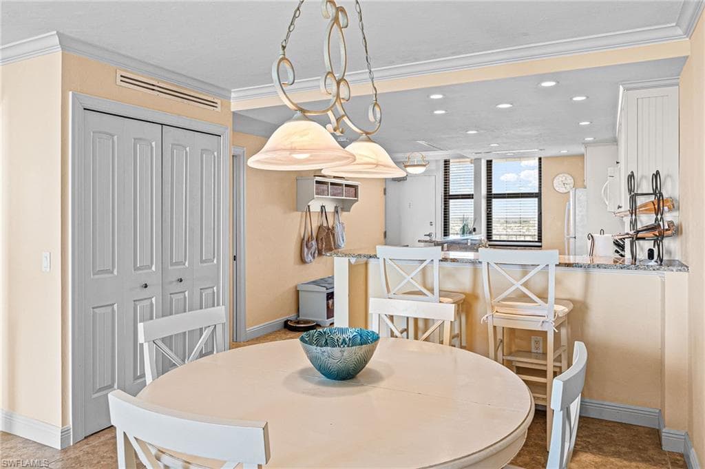 260 Seaview Ct 1701, Marco Island, FL 34145-15