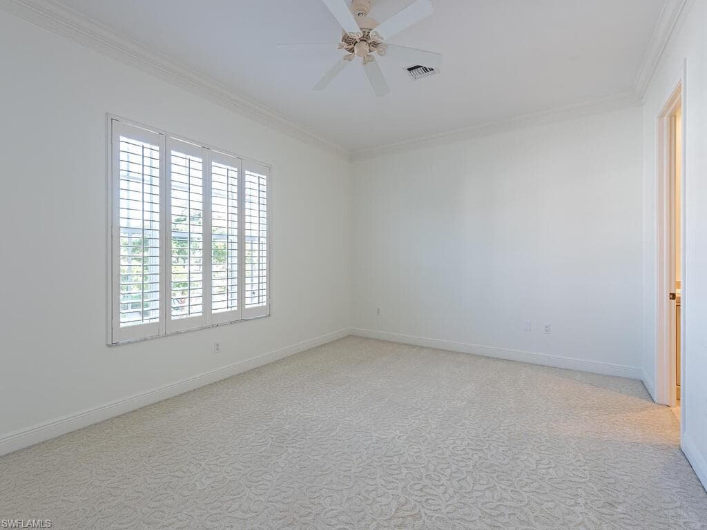 5030 Blauvelt Way 202, Naples, FL 34105-19