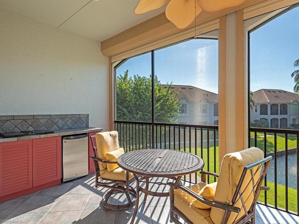 5030 Blauvelt Way 202, Naples, FL 34105-2