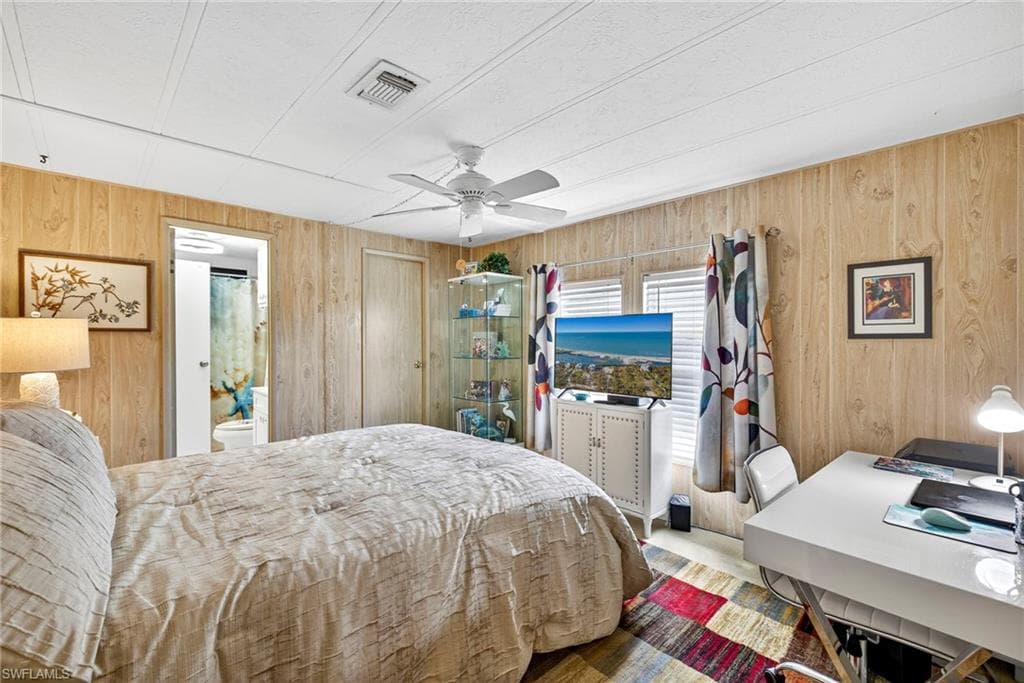 4 Oceans Blvd 4, Naples, FL 34104-20