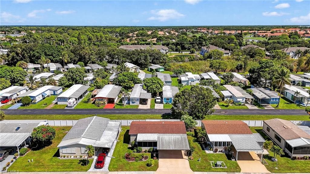 4 Oceans Blvd 4, Naples, FL 34104-26