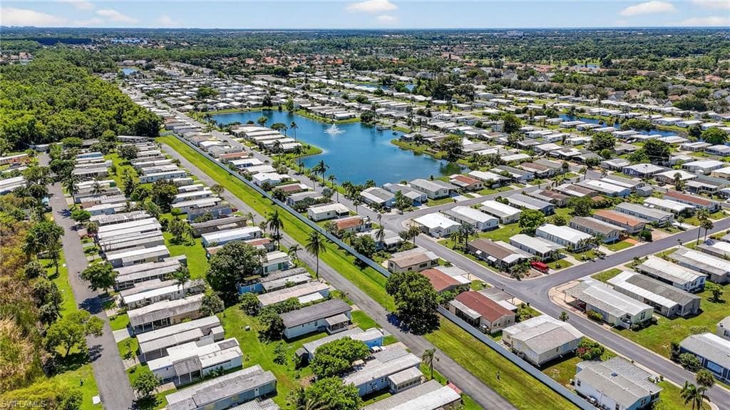 4 Oceans Blvd 4, Naples, FL 34104-33