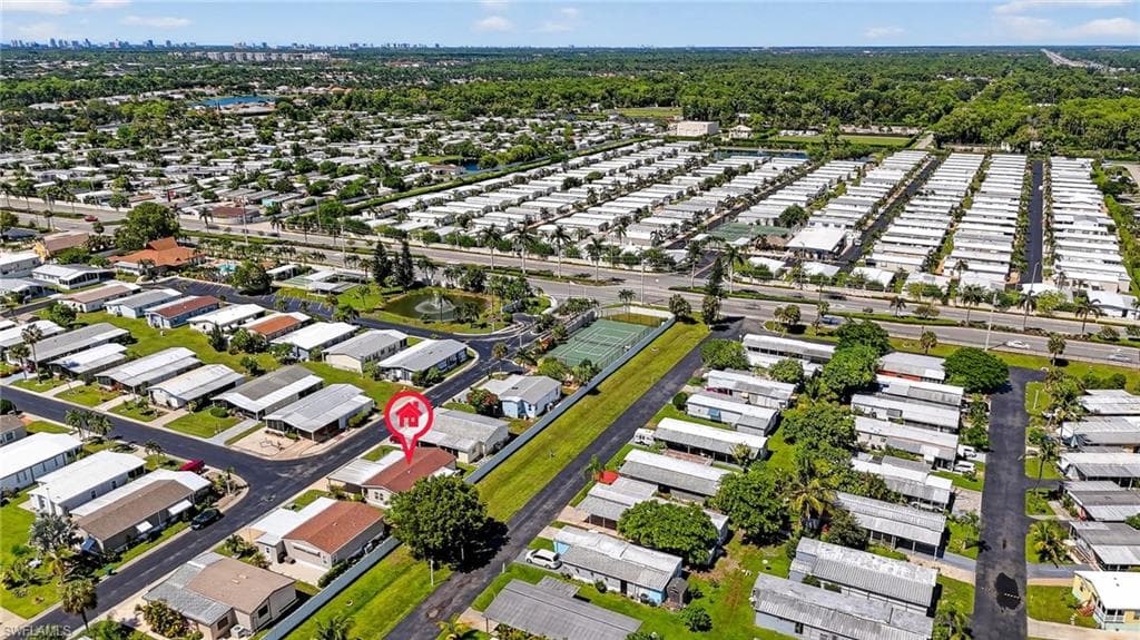 4 Oceans Blvd 4, Naples, FL 34104-36