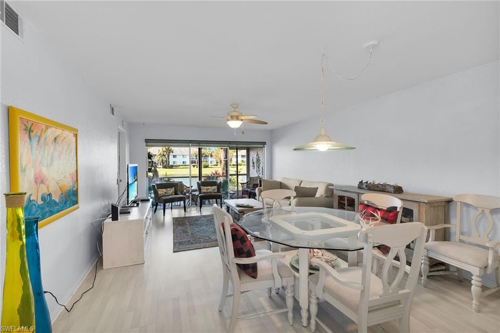 409 Gabriel Cir 2207, Naples, FL 34104-10