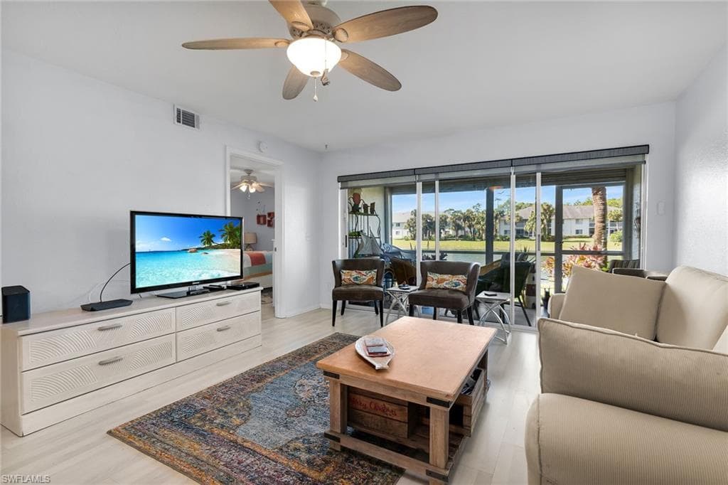 409 Gabriel Cir 2207, Naples, FL 34104-13