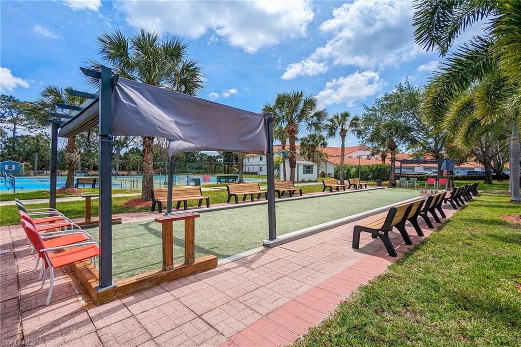 409 Gabriel Cir 2207, Naples, FL 34104-25