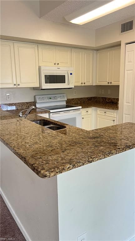 1260 Wildwood Lakes Blvd 305, Naples, FL 34104-1