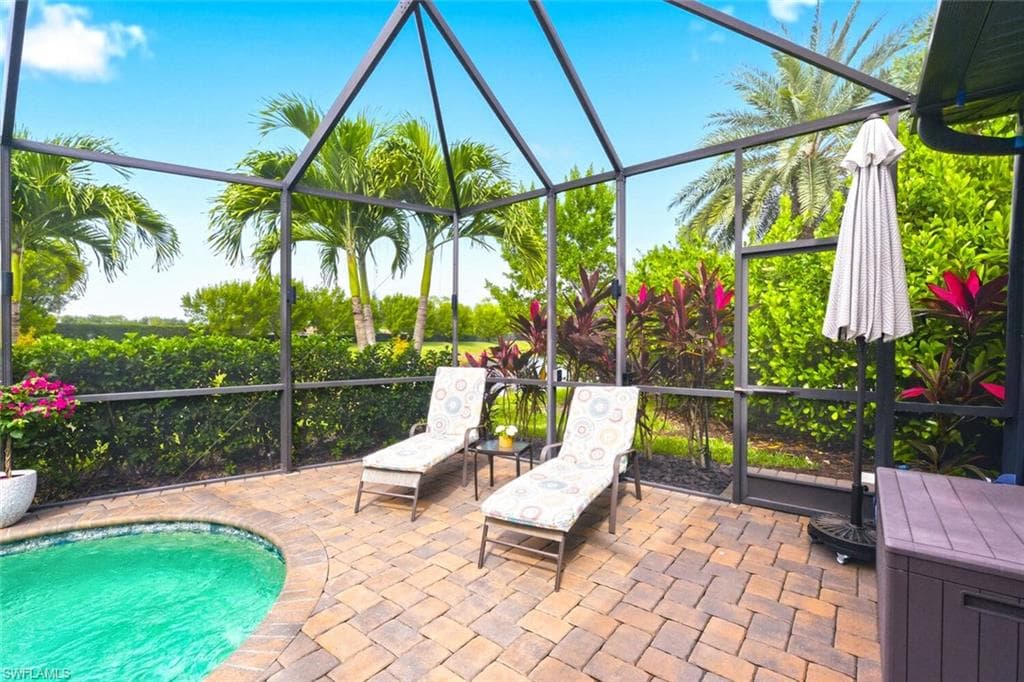 1823 Mustique St, Naples, FL 34120-27