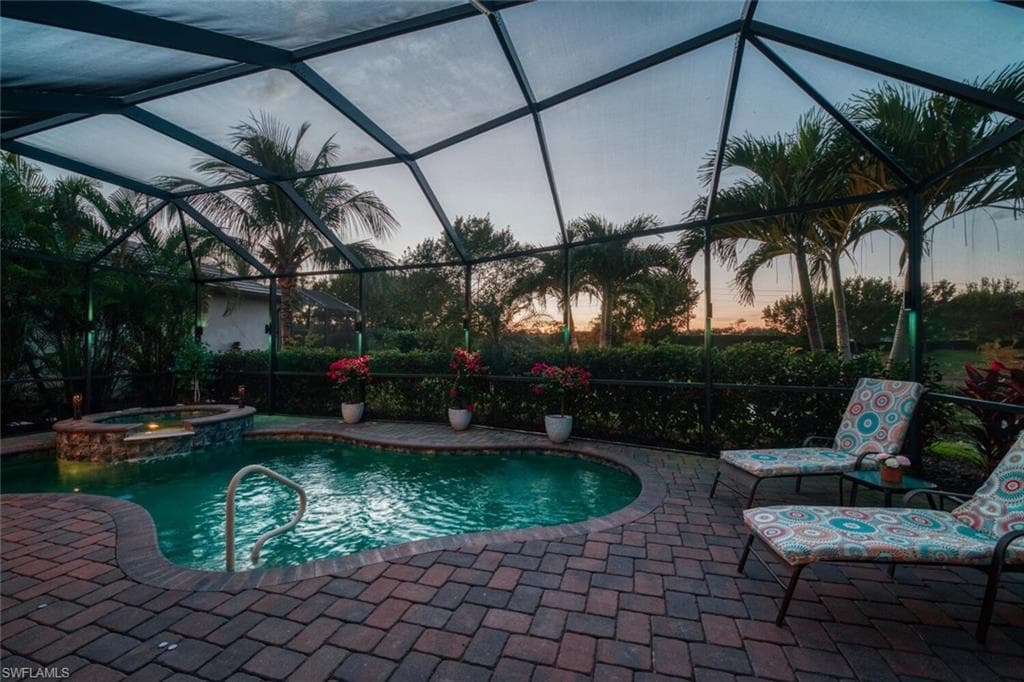 1823 Mustique St, Naples, FL 34120-38
