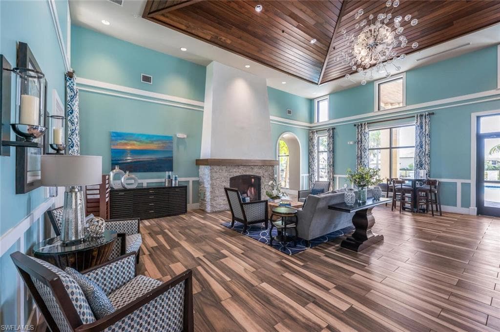 1823 Mustique St, Naples, FL 34120-49