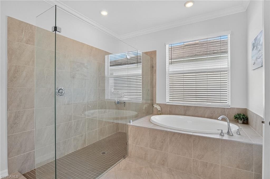 2130 Hamlin St, Naples, FL 34120-14