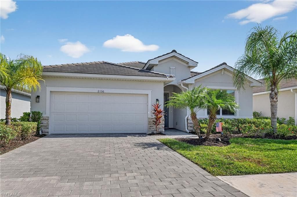 2130 Hamlin St, Naples, FL 34120-16