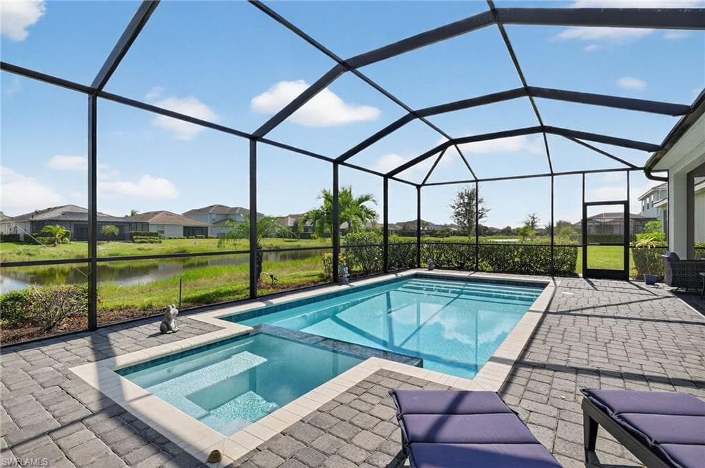 2130 Hamlin St, Naples, FL 34120-26