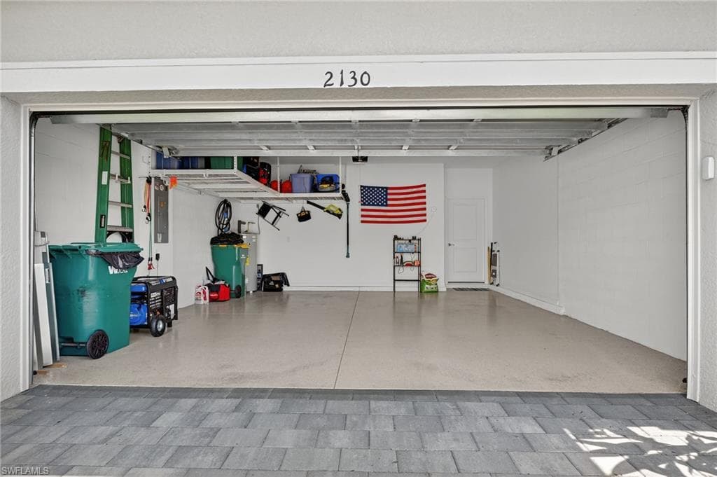 2130 Hamlin St, Naples, FL 34120-29