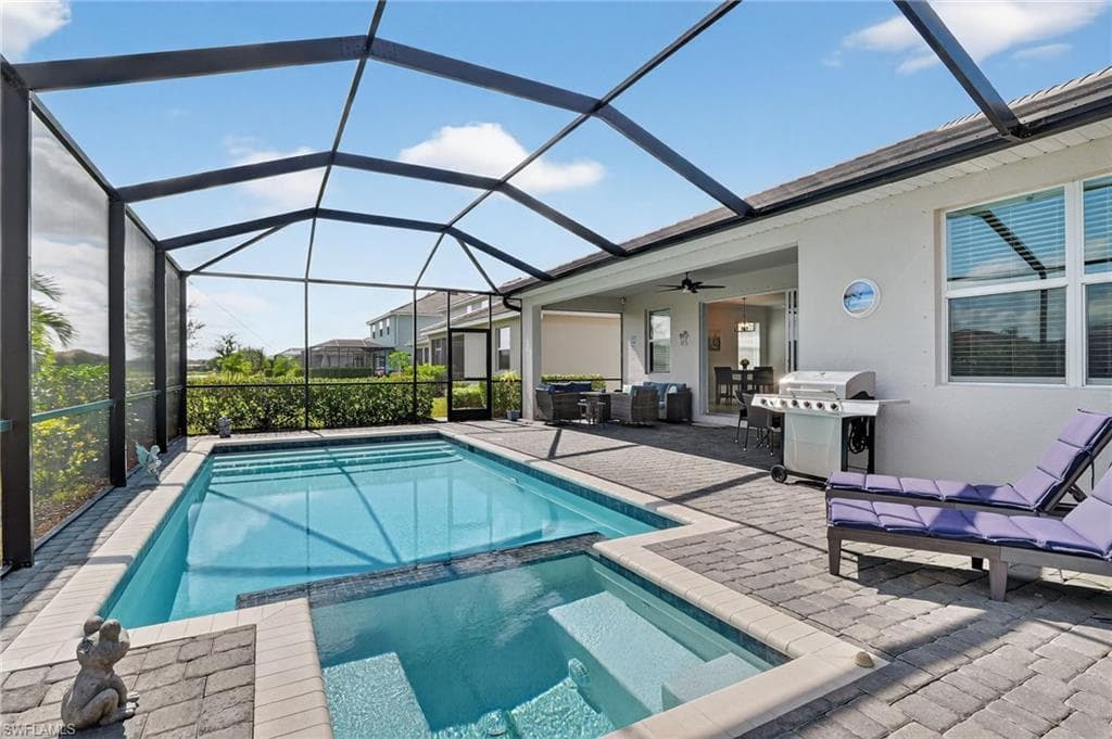 2130 Hamlin St, Naples, FL 34120-2