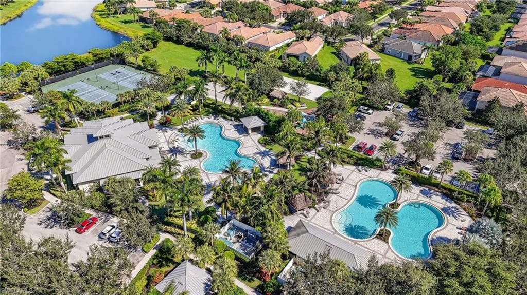 2130 Hamlin St, Naples, FL 34120-38