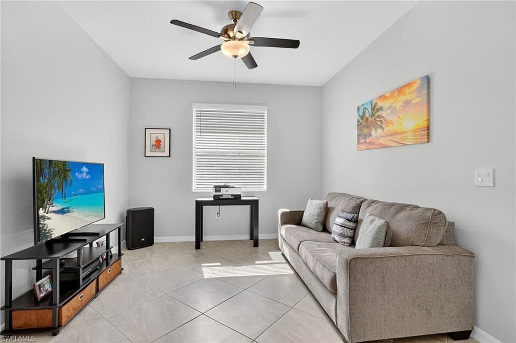 2130 Hamlin St, Naples, FL 34120-6