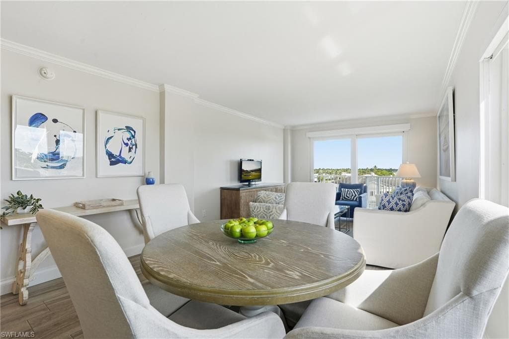 1300 Gulf Shore Blvd N 603, Naples, FL 34102-8