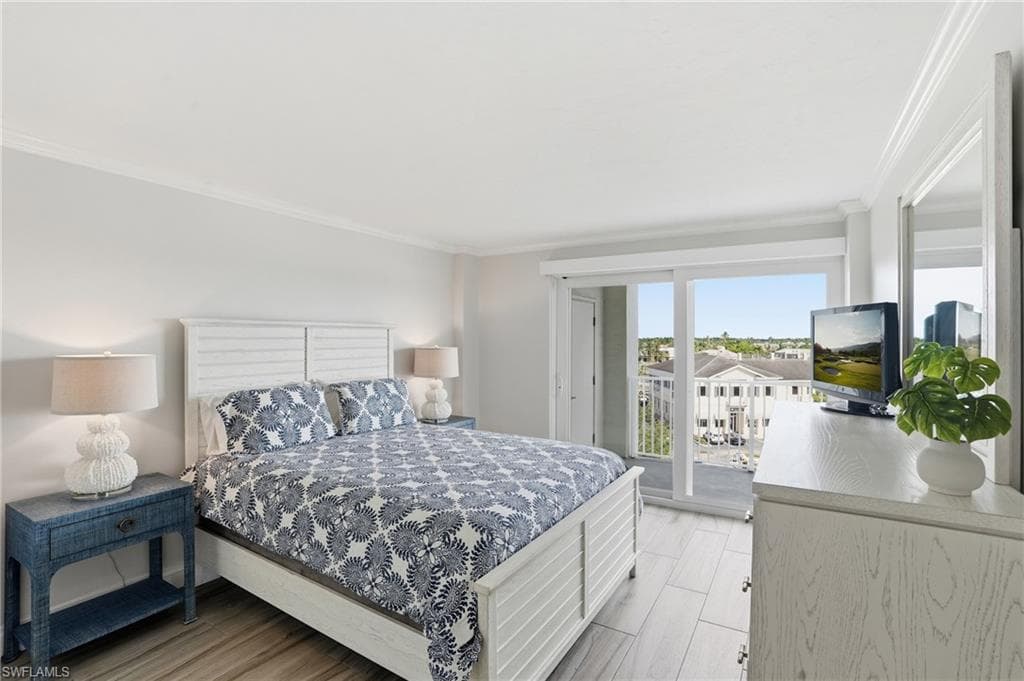 1300 Gulf Shore Blvd N 603, Naples, FL 34102-13