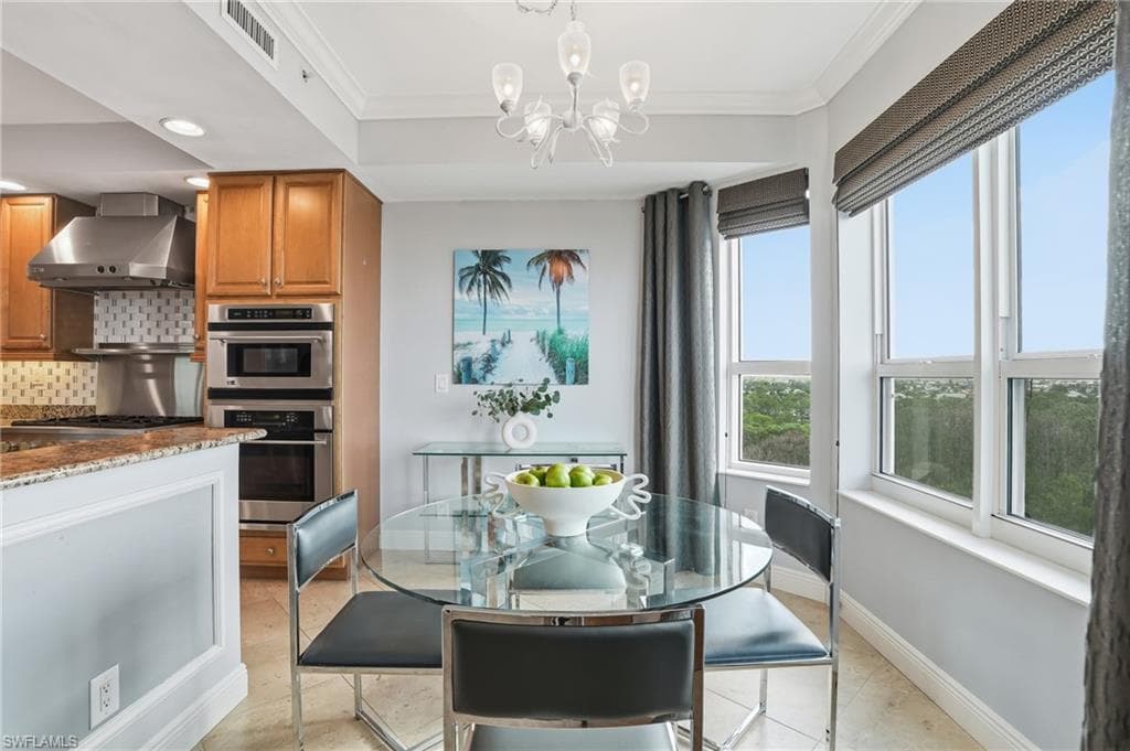 285 Grande Way 801, Naples, FL 34110-17