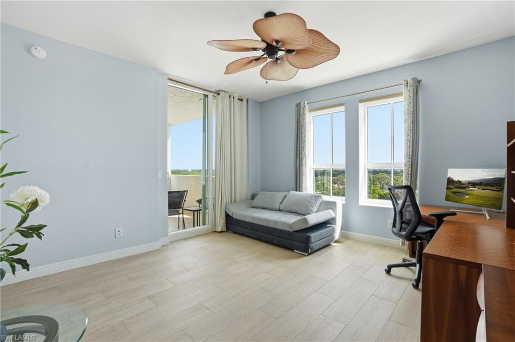 285 Grande Way 801, Naples, FL 34110-31