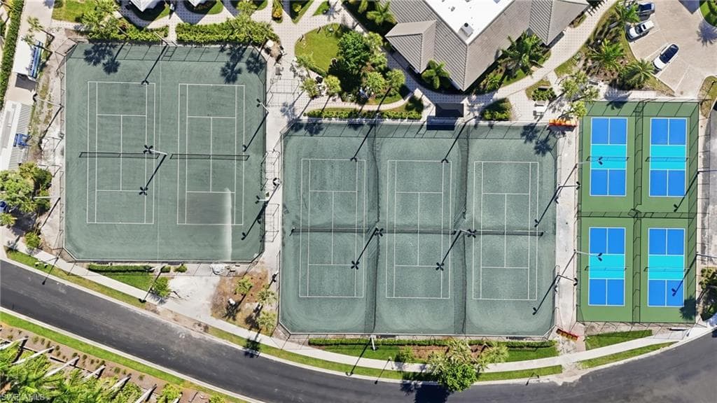 285 Grande Way 801, Naples, FL 34110-48