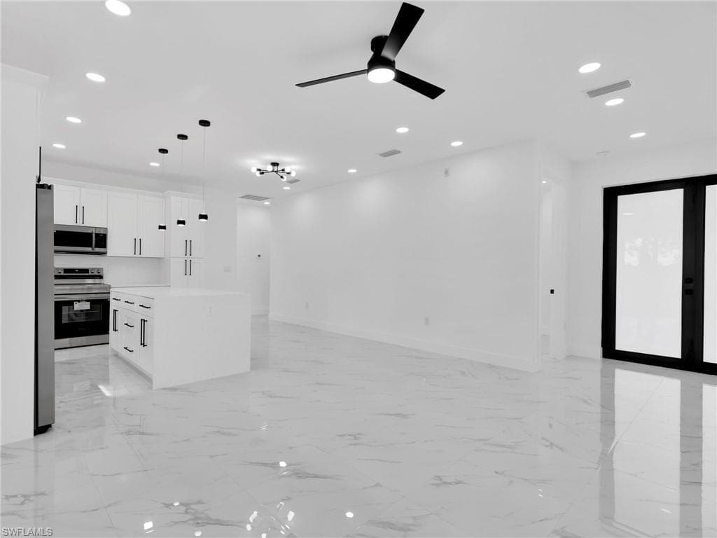 3417 8th St SW, Lehigh Acres, FL 33976-9