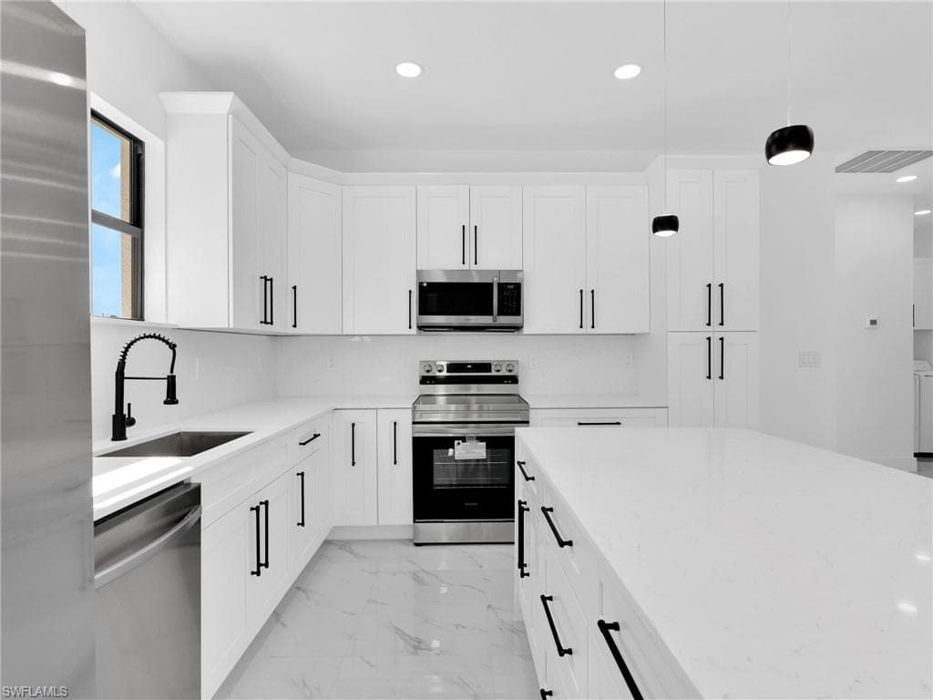 3417 8th St SW, Lehigh Acres, FL 33976-13