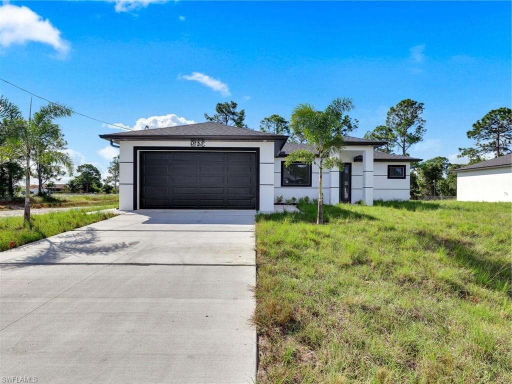 3417 8th St SW, Lehigh Acres, FL 33976-1