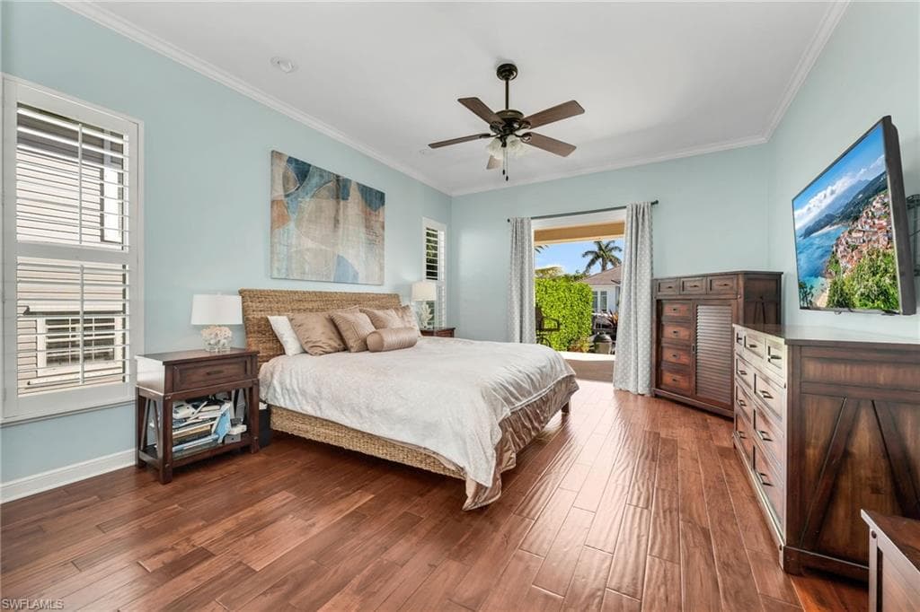 1923 Snook Dr, Naples, FL 34102-14