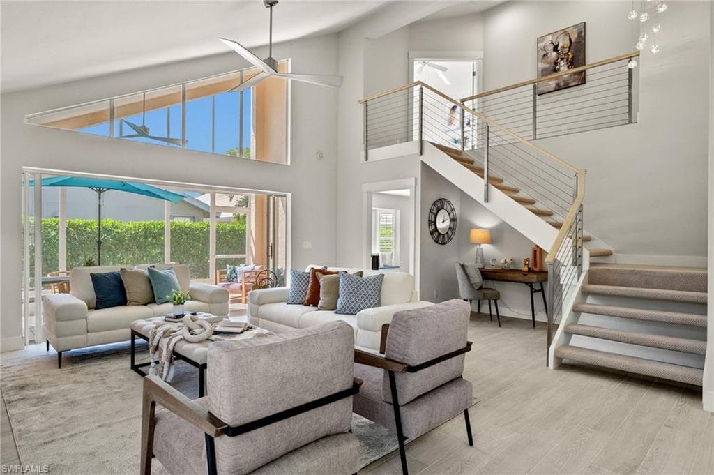 1590 Weybridge Cir 52, Naples, FL 34110-3