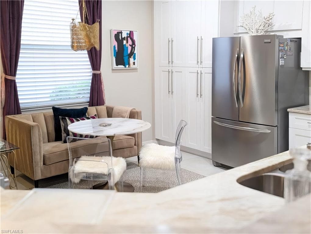 7852 Stratford Dr, Naples, FL 34104-12