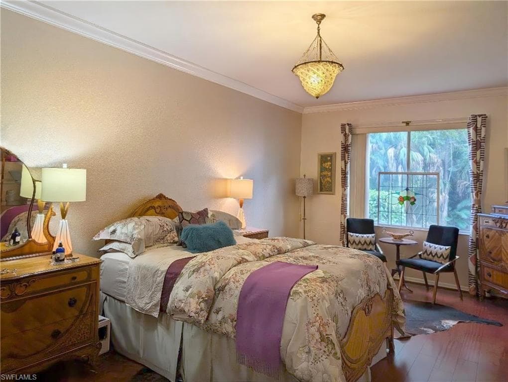 7852 Stratford Dr, Naples, FL 34104-14