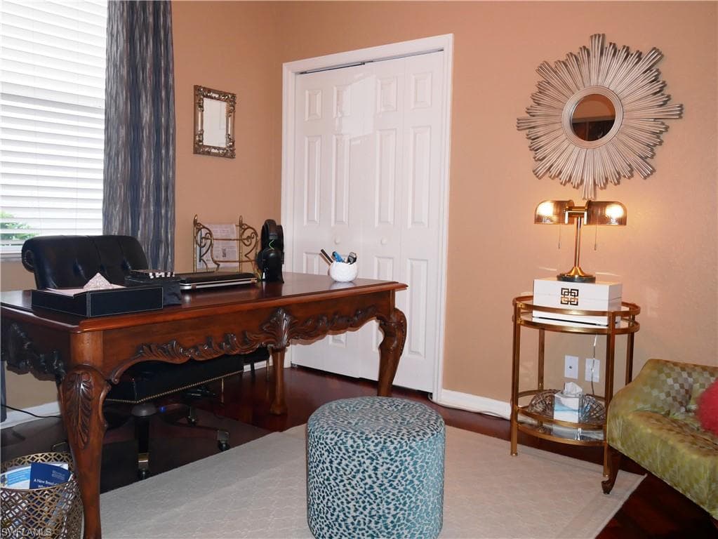 7852 Stratford Dr, Naples, FL 34104-26