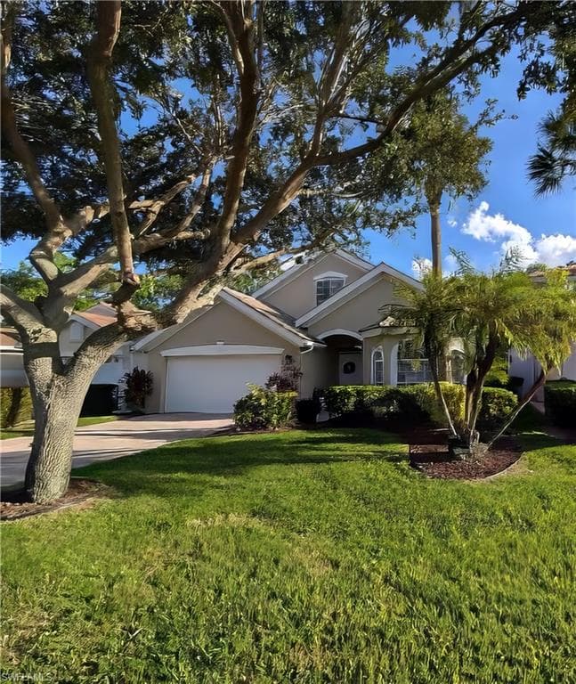 7852 Stratford Dr, Naples, FL 34104-31